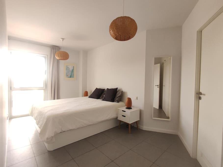 El Medano Beachfront Triplex Penthouse With Pool, Rooftop, Sea View Exteriör bild